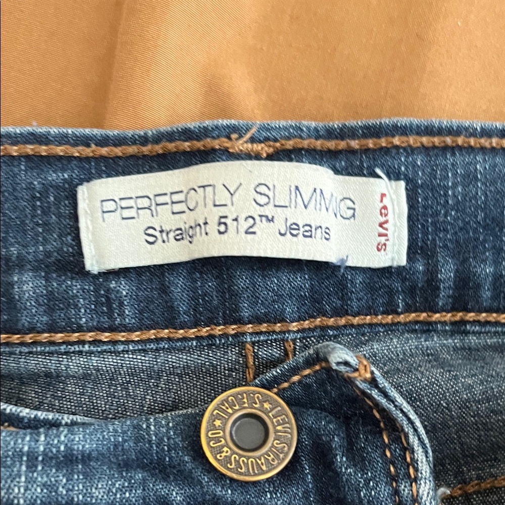 Levi's Dark Blue Straight Leg Jeans - Picture 3 of 4